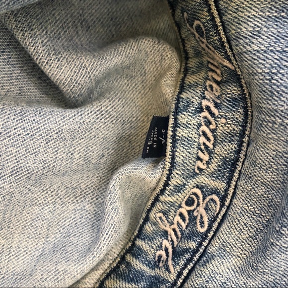 American Eagle Denim Jacket Womens Medium Distressed SPPocket Jean Blue Long Sl. - Picture 11 of 11